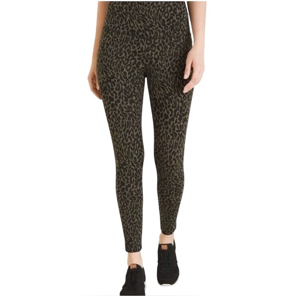Chico’s Zenergy Cheetah Leggings High Waist Athleisure Travel Olive Size 1 - Picture 1 of 5
